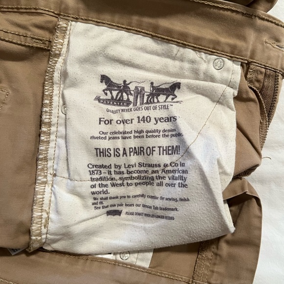 Levi’s 511 Slim Khaki Pants - 31X32 - Used - Picture 5 of 5